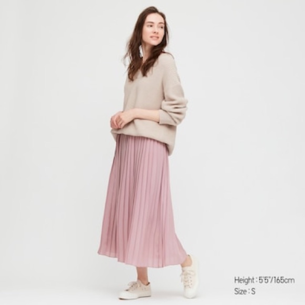 Uniqlo Pleated Chiffon Long Skirt